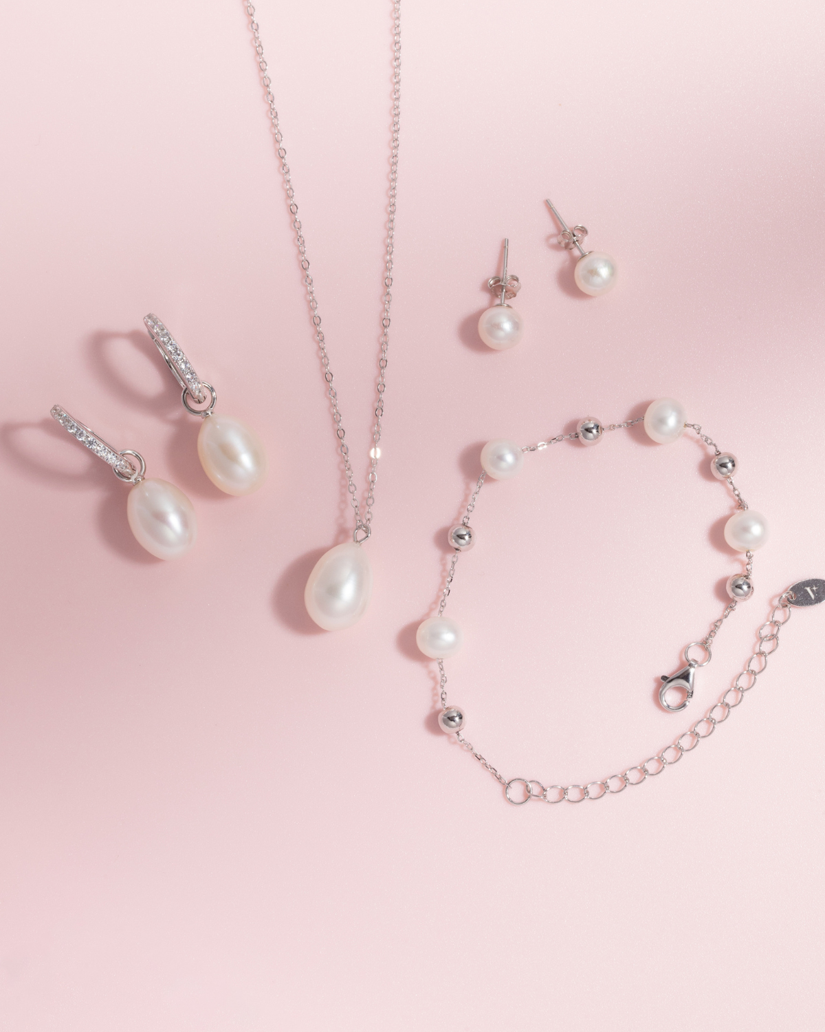 Freshwater Pearl Bracelet in Sterling Silver