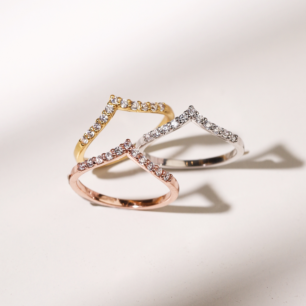 Wishbone Curved Eternity Ring in 18k Gold Vermeil